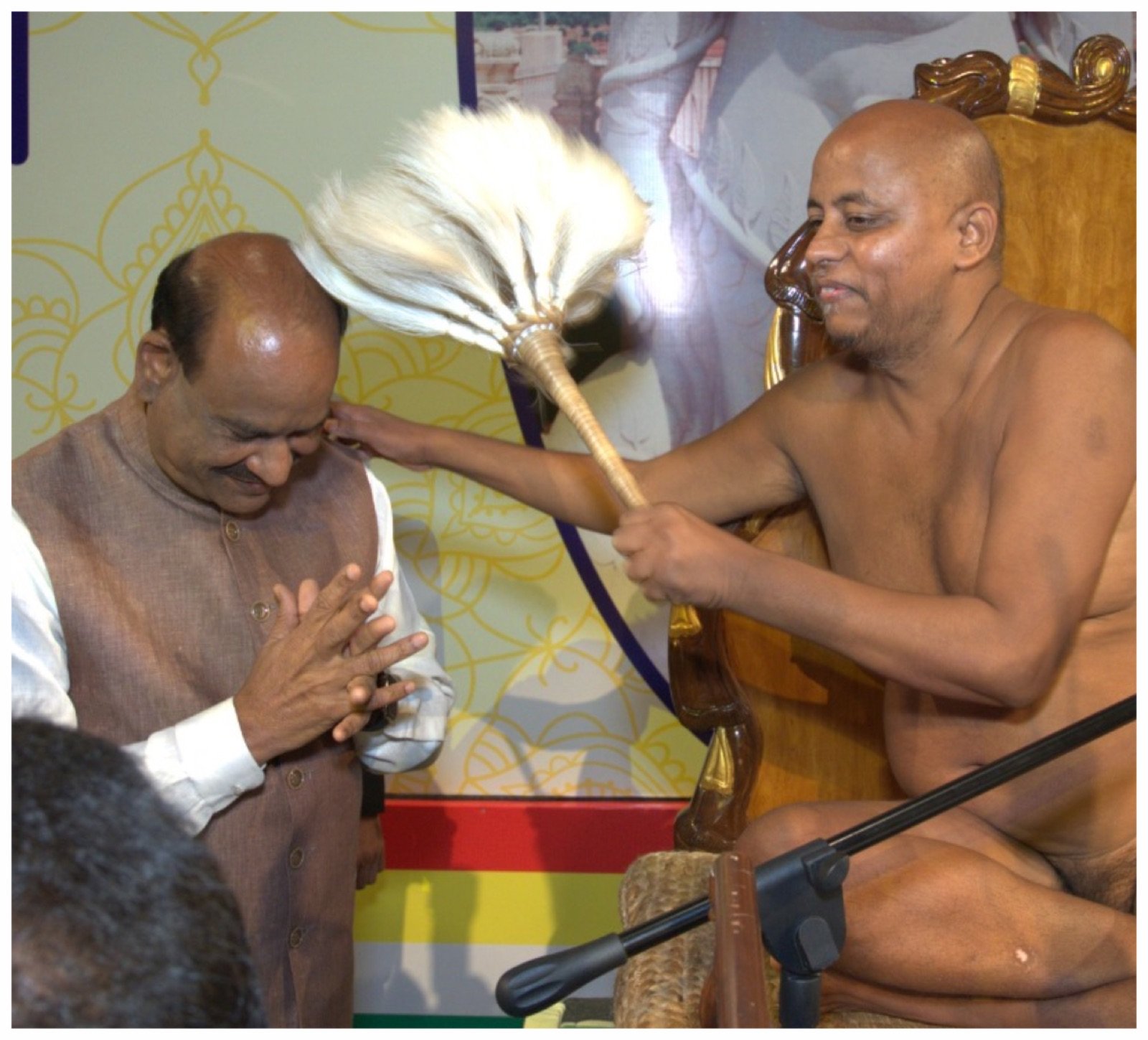 The Speaker of the Lok Sabha receiving blessings